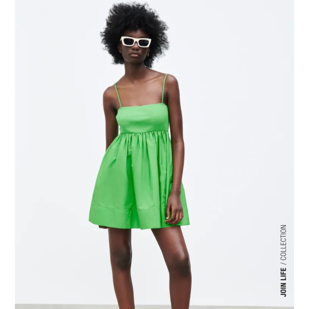 ZARA Contrasting Voluminous Dress - Green